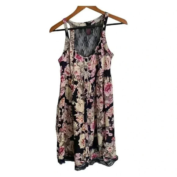 Fire Los Angeles Dress Size Medium Lace and Pockets - Picture 1 of 7